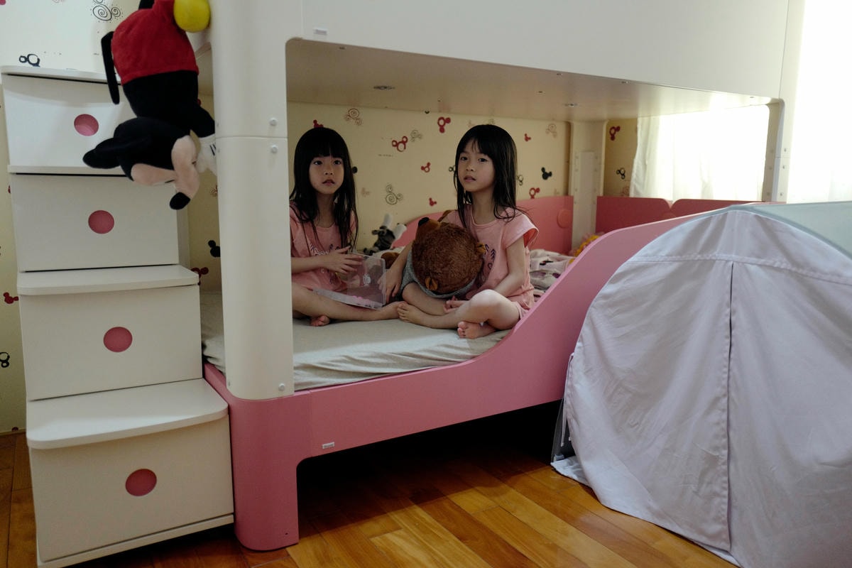 20250913-2y702 20250913-2y702